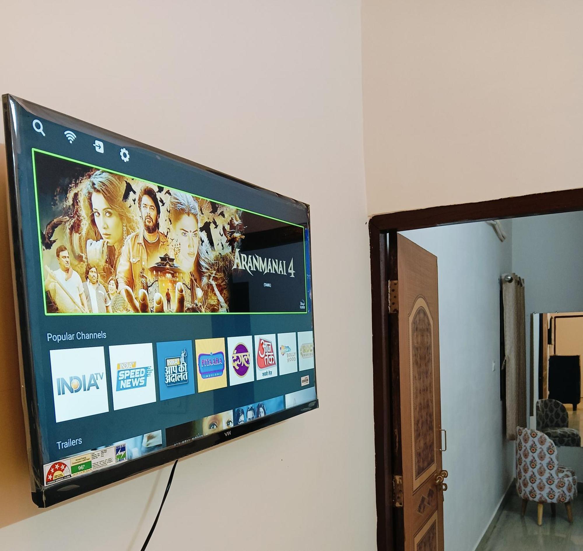ג'אבלפור Malaiya Homestay - Grandeur Living Experience מראה חיצוני תמונה